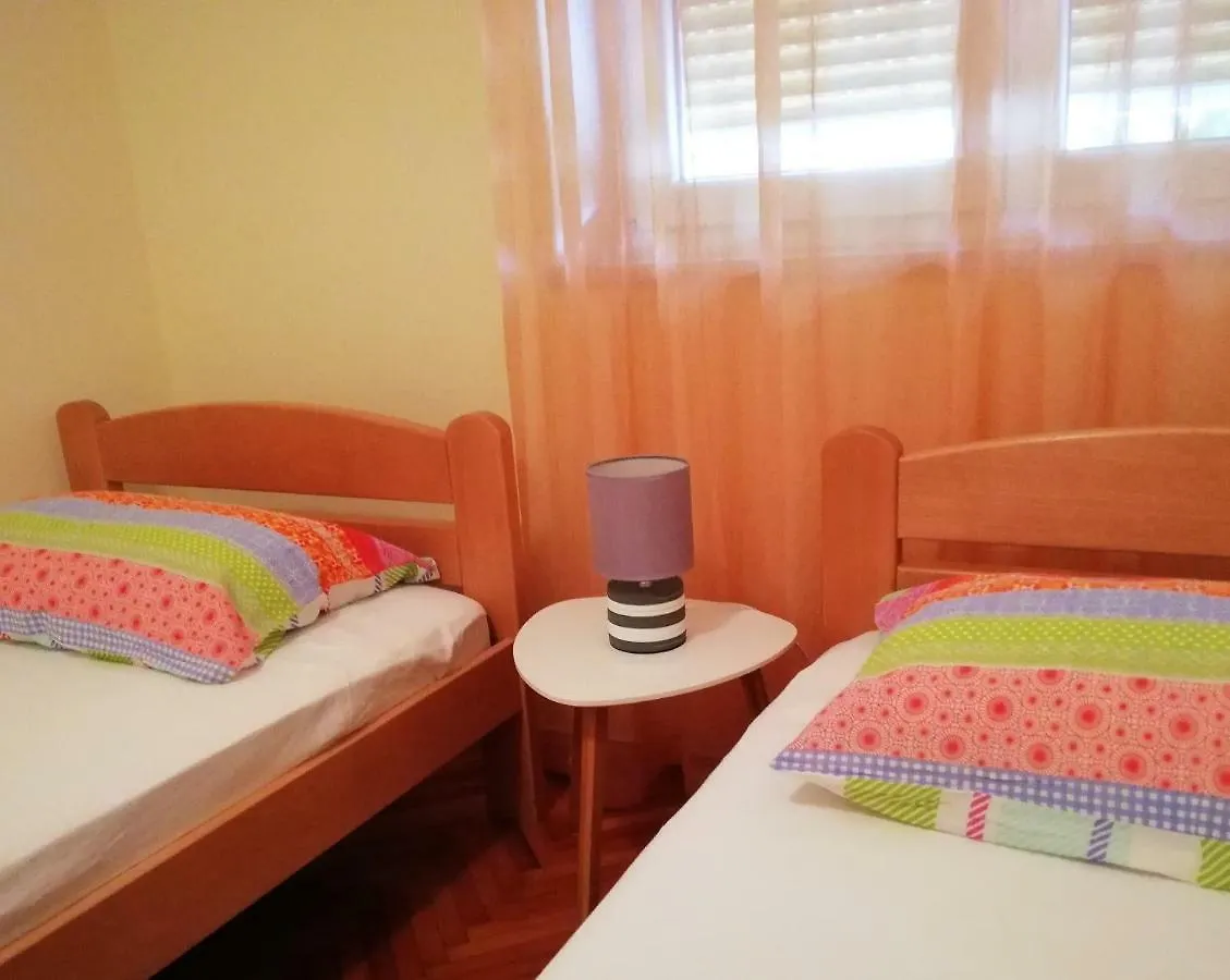 Apartment Marbrillo Pula